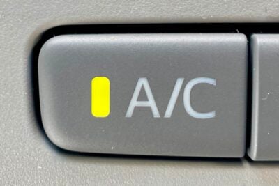 車で暖房を使う際、「A/Cスイッチ」使ってる？ 実はそれ誤りかも