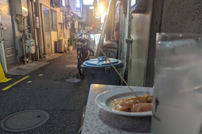 【都内・横浜・横須賀】自宅を引き払った58歳のおすすめ。都会の真ん中で車中泊&呑み歩きスポット4選