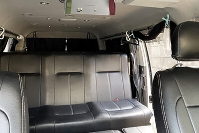 【体験談】10人乗りハイエースで6人車中泊。DIYした車中泊装備を公開