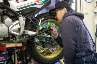 トレールバイクの簡単お手入れ術！日常ケアで愛車を美しく保つ方法