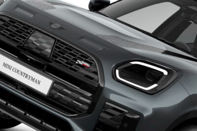 MINI カントリーマンにダークな特別仕様車が登場　JCW TRIMも装備したシャドー・エディション