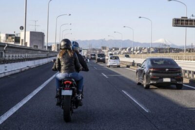 バイク二人乗りで高速道路を走る際に知っておくべき点