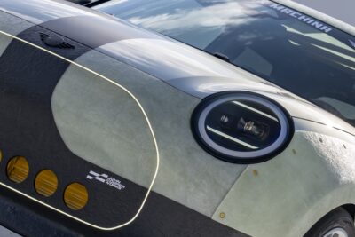 MINI×DEUSコラボの電動コンセプト「The Skeg」が日本初公開　浅草で限定展示を実施