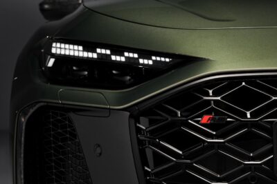 アウディ新型「RS 5」発表　サーキットの魂を宿すPHEV登場