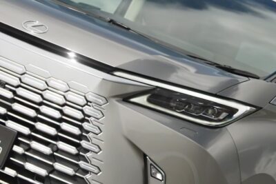 レクサスLMを一部改良　静粛性と快適性をさらに向上したラグジュアリーMPV