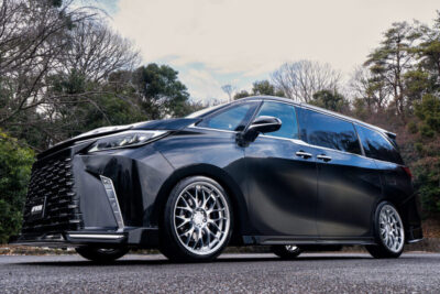 プレミアムカーからアルファード・ヴェルファイア・ボクシーなどミニバンにも似合うホイール！　GNOSIS RXシリーズで叶える上質カスタム