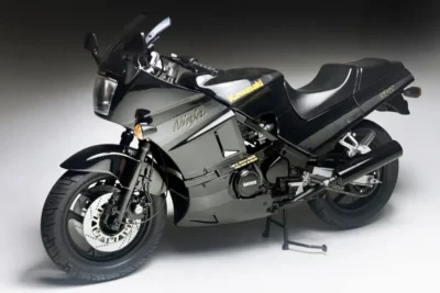 かつての愛車「GPZ400R」を再現。タミヤ1/12でたどる記憶と造形