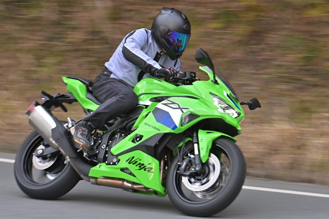 バイク乗りを待つ酷暑対策は、着るほどに涼しくなるジャケットで快適