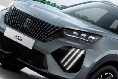 人気カラー復活！　プジョー80台限定車「2008 GT Hybrid Selenium Edition」登場　