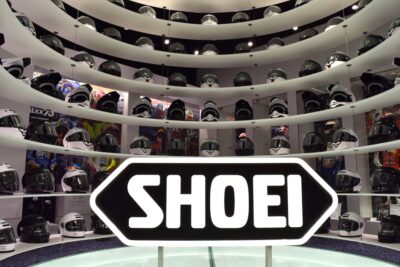 SHOEIファンの新たな“聖地”誕生。茨城にオープンした『ショーエイヘルメットパーク』