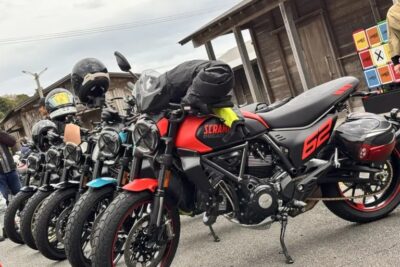 目的地がなくても走りたくなるバイク。街乗りから冒険まで、すべてを彩るスクランブラードゥカティ