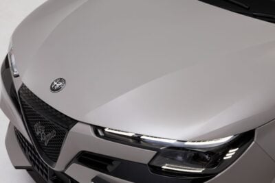 アルファ ロメオ80台限定車「JUNIOR Avorio Classico」発売　専用アイボリー＆黒ルーフ採用の上質イタリアンSUV