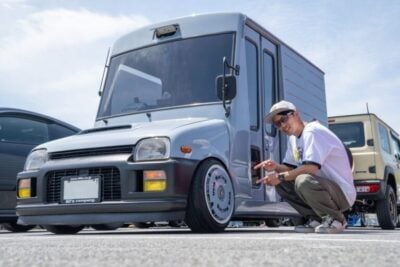 理想のツラでミラ ウォークスルーバンが激変！ エアロディスクも装着し足元で個性を引き出すRAYSホイールカスタム【みんなのクルマ】