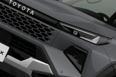 トヨタ「ハイラックス」がフルモデルチェンジ　悪路性能とオンロード快適性を両立