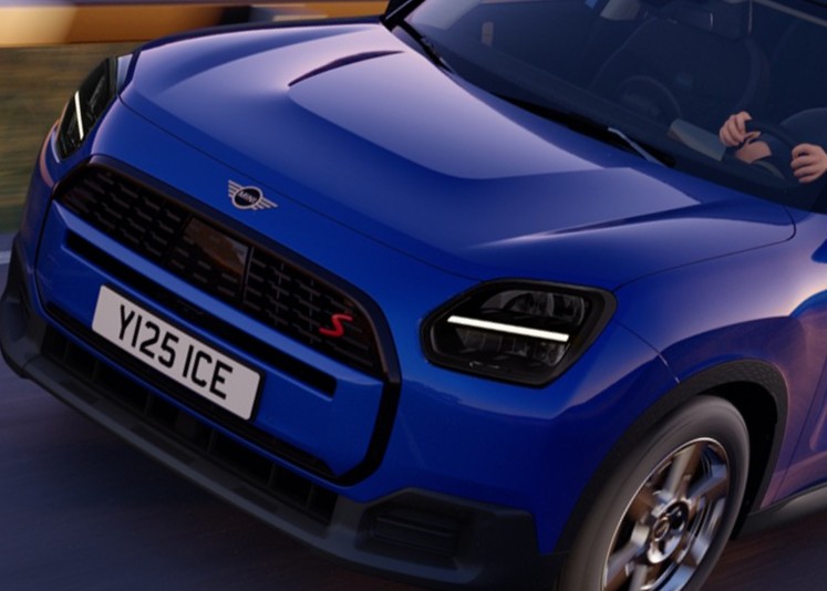 MINI新型「COUNTRYMAN S ALL4 SELECT」発売　装備厳選で価格を抑えた4WD