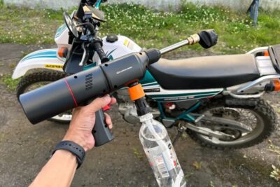 コレ1つでどこでも洗える！洗車難民を救う水道も電源も不要の高圧洗浄機を使ってみた