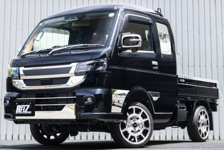 新型キャリイを貼り付けや純正交換でカスタム！ 初心者でも気軽に楽しめる「ライツ」の最新パーツ