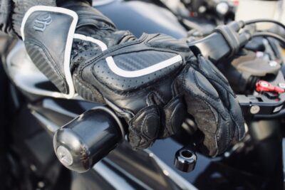 【バイク用品店】売れているバイク用グローブTOP10｜夏ツーリングに快適な人気モデルは？【2026年6月版】