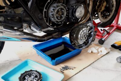 【バイク用品店】売れているバイク用エンジンオイルTOP10｜愛車の性能を引き出す人気オイルは？【2026年6月版】