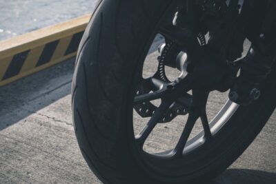 【バイク用品店】売れているバイク用タイヤTOP10｜ツーリングから街乗りまで人気モデルは？【2026年6月版】