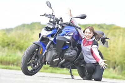 伝統のボクサーエンジンと最新のアシスト機能を搭載したロードスター　BMW R1300R【注目の輸入バイク一気試乗】