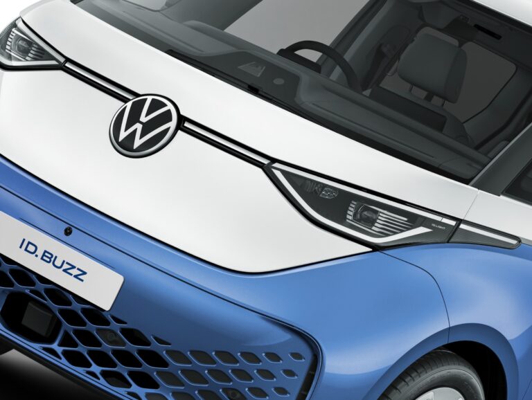 フォルクスワーゲン「ID. Buzz」70台限定モデル発売　1周年記念の「1st Anniversary Edition」登場