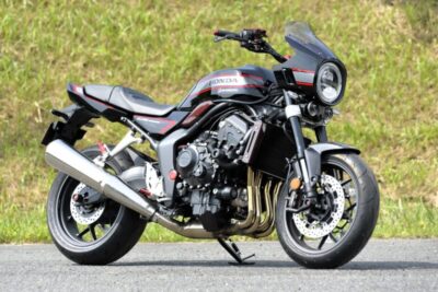 【CB1000Fカスタム】SPEEDRAのフォージド＆カラードカーボンが魅せる『既製品超え』の異彩