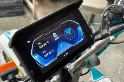 バイク用スマートモニター徹底比較！自分に合うモデルを探そう