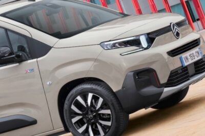 シトロエン「ベルランゴ」の人気色が帰ってきた！　5人乗り＆7人乗りなど全4モデルに設定