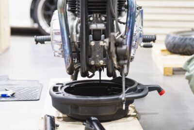 【バイク用品店】売れているバイク用エンジンオイルTOP10｜愛車のメンテナンスで選びたい定番オイルをチェック【2026年7月版】