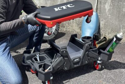 バイク整備中に起こる「腰が痛い」問題を解消。作業効率が大幅アップするKTCの快適ツールを使ってみた