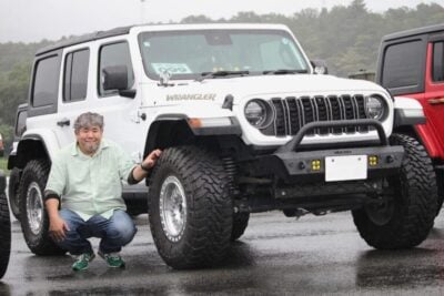 車体が大きく見える⁉ ポリッシュカラーのホイール〝KM554 AZTEC〟で足まわりをカスタム！ Jeep ラングラー アンリミテッドスポーツ【みんなのクルマ】