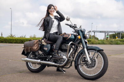 初めてのバイクで九州・四国へ！ 旅を重ねながら自分仕様に育てたクラシック350【みんなのバイク】