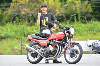 40年近い時を経て“17歳仕様”を再現！ キクチウソツカナイ。さんのHonda CBX400F【みんなのバイク特別編】