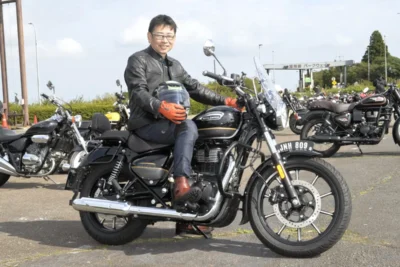 20年ぶりにバイク復帰！〝普通に走ることの楽しさ〟を再発見したロイヤルエンフィールド　METEOR350【みんなのバイク】