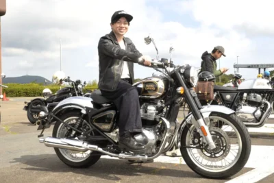 「速く走るだけがバイクじゃない！」20代ライダーが見つけた新しい楽しさ ロイヤルエンフィールド・CLASSIC 650【みんなのバイク】